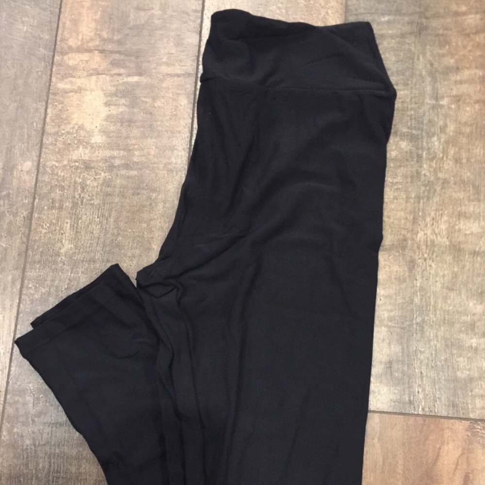 LuLaRoe TC solid black leggings